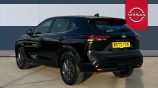 Nissan Qashqai 1.3 DiG-T MH Acenta Premium 5dr Petrol Hatchback